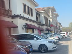 -斯普瑞斯奥特莱斯