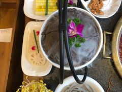 -小天鹅火锅·一线江景洪鼎旗舰店(洪崖洞店)