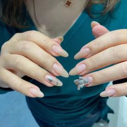 -悦颜美佳·美容·美甲美睫