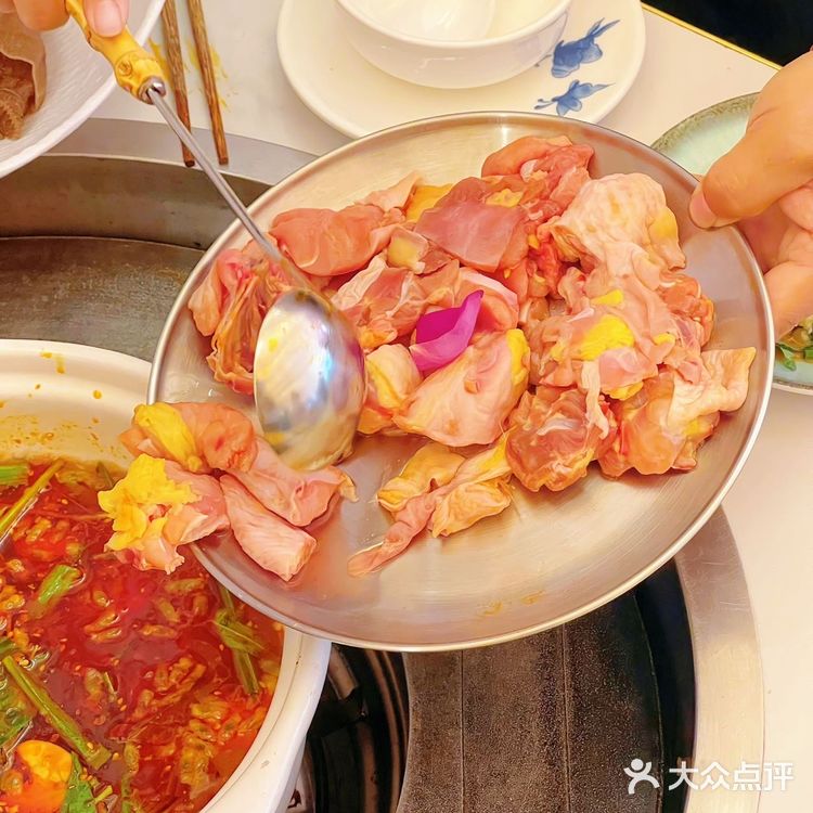 大理超惊喜的酸汤火锅，味蕾直接“撒野”