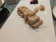 -老铺人家酒店(紫荆名流店)