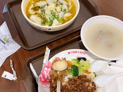 酸菜鱼-大食代美食广场(迪士尼小镇店)