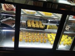面包甜点陈列柜-星伦多自助料理(华润万象城店)