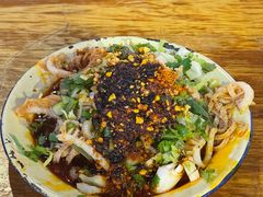 -拈签一笑黄牛肉辣卤串串