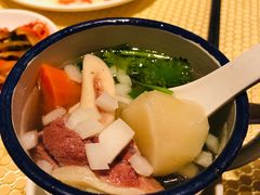 新疆缸缸肉-巴扎美食·新疆菜·西域歌舞表演餐厅(新疆大厦店)