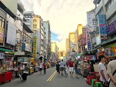 -六合夜市