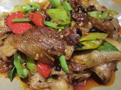 小镇回锅肉-老爹面川味小酒馆(阿什河街店)