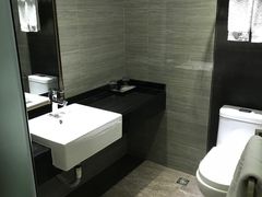 -迎商酒店(深圳罗湖火车站向西村地铁站店)