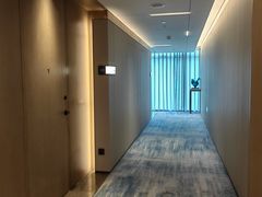 -深圳国际会展中心希尔顿酒店(前海华发冰雪世界店)