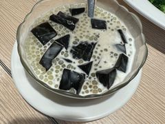 -佰搭果·广式茶餐厅(西华路店)