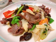 炒牛舌-犇逸·乐山跷脚牛肉·四川现炒(览海店)