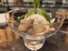 -龙虾酒吧扒房(宁波香格里拉店)
