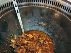 -哈尔滨烧烤·山河村铁锅炖(交大店)