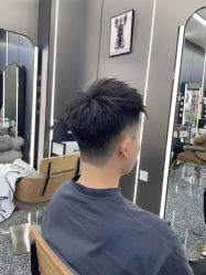 -藤野造型烫发染发