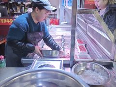 大堂-周良天山牛杂城(天山路总店)