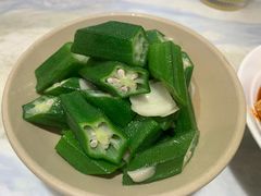 秋葵百合-孔雀云贵川·融合菜(长宁来福士店)