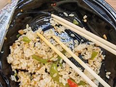 -全家便利店(襄阳南路店)