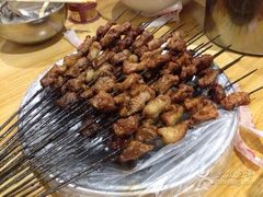 羊肉串-老钟家烤羊排·敦伊阁清真餐厅胡羊焖饼