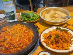 -红辣椒八爪鱼特色韩国料理专门店(远景路旗舰店)