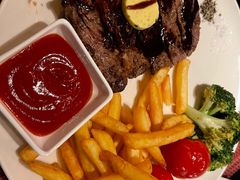 -WOLFGANG PUCK KITCHEN & BAR(迪士尼小镇店)