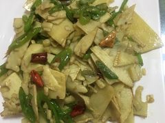 -天天向上素食餐厅(五台山店)