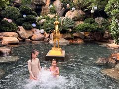 -七彩云南古滇温泉山庄