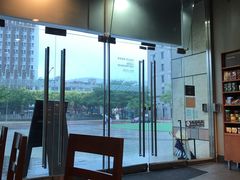 -星巴克(美丽华门市店)