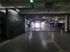 -金融街购物中心停车场