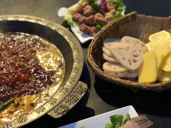 -楠柏弯休闲山庄(梨花溪店)
