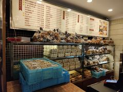 面包甜点陈列柜-国际饭店·帆声西饼屋(黄河路店)