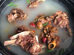 精品羊蝎子-亿诣蝎府炸酱面羊蝎子火锅(酷车小镇店)