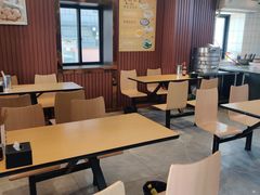 大堂-清粥小菜·成都小吃(香格里拉镇店)