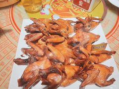 招牌烤乳鸽-石岐佬中山菜馆(张溪店)
