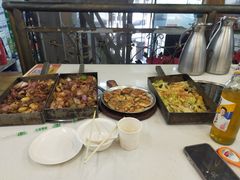 -老东镇啤酒屋海鲜加工·蒸汽海鲜·海鲜烧烤(台东店)