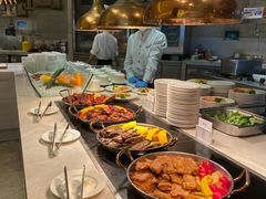 -华邑酒店·鲜艳全日自助餐厅