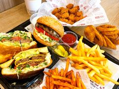 -The Habit Burger Grill 哈比特汉堡(复兴soho店)