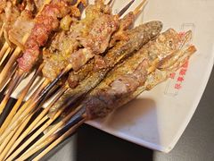-串王阿三烧烤·小龙虾·烤鱼(拱墅胜利河美食街店)