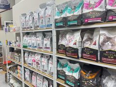 -宠颐生猫科·内科皮肤科(西平世纪城店)