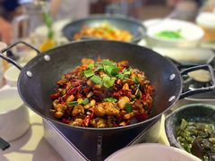 青椒紫苏牛蛙锅-味上湘菜馆(阿波罗店)
