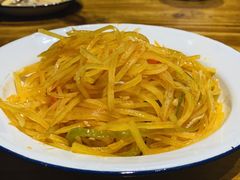 -马路牙子地桌烤肉(工体店)