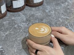 澳白-是啡·日式精品咖啡(东门太阳百货店)