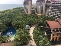 -三亚湾海居铂尔曼度假酒店