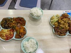 -晓宇盒饭(民安街店)