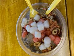 -八一路好吃街(雨田商务大厦店)