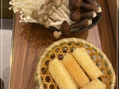-品也·鲍鱼鸡火锅(皇庭广场店)