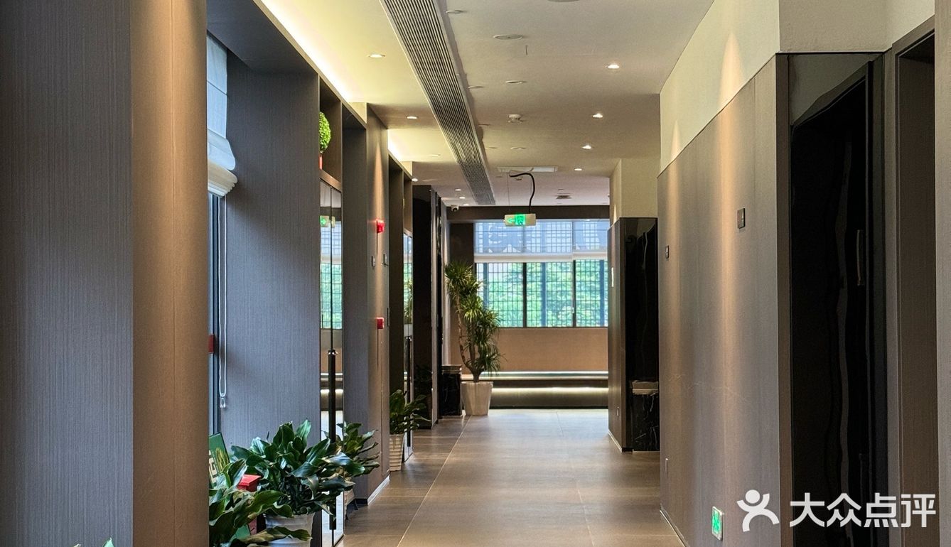 海味满桌真满足