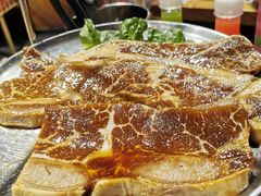 招牌LA牛排-青瓦炭韩潮烤肉(花园道店)