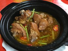 -溪岸路花鸟市场