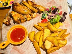 -JINNS锦时 steak&pizza(浸信会礼拜堂旧址店)