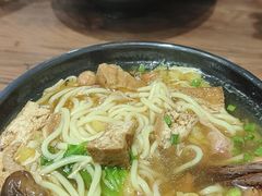 -阿芬卤面(花巷店)